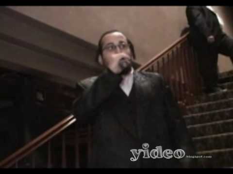 Lipa Shmeltzer in pinky weber  fighting on the ship