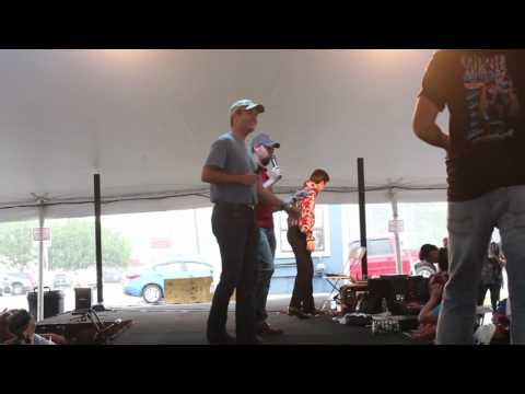 Jay Dupuis, Taylor Rodiguez, Ben Thompson & Cote Deonath sing 'Sweet Caroline' cam 2 Elvis Week 2016