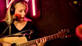 Big Deal &quot;Talk&quot; Live @ Viva Radio / Interview