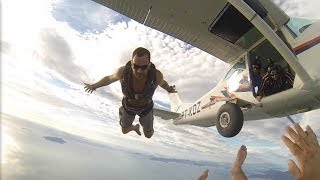 preview picture of video 'Skydiving boogie de reveillon - Porto Belo - SC - 2014'