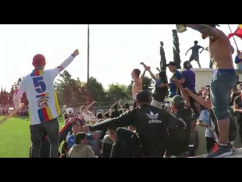 Festeja la banda el gol del Gallego Elorza 🇦🇽