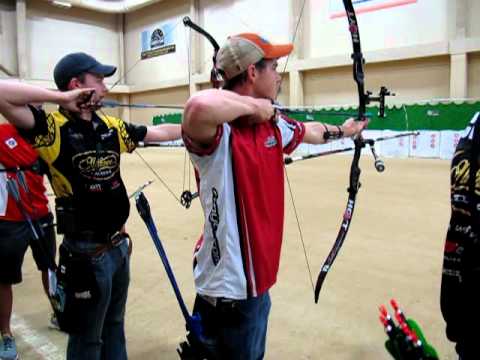 Jake Kaminski practicing at 2012 Las Vegas Archery Championships