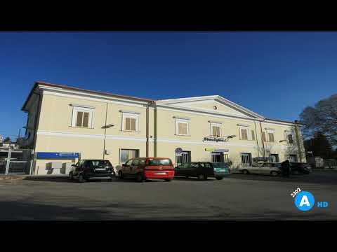 Annunci alla Stazione di Fara Sabina