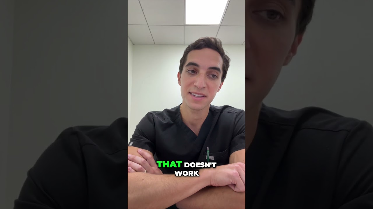 Tips from an oral surgeon: How to stop the bleeding after a tooth extraction. 🦷