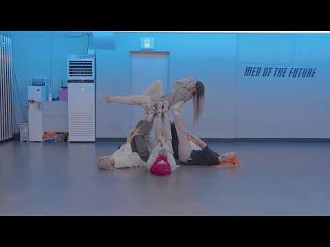 In the Frozen (Dreamcatcher) to the dance of Let Me Know (PIXY)