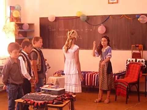 Scoala Davideni - Soacra cu trei nurori