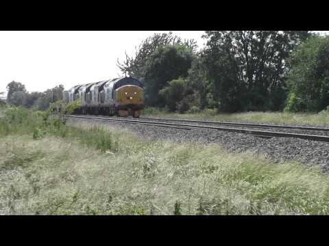 37688 37610 37609 and 37605 pass Churchdown with the Bridgwater to Crewe nuclear flasks