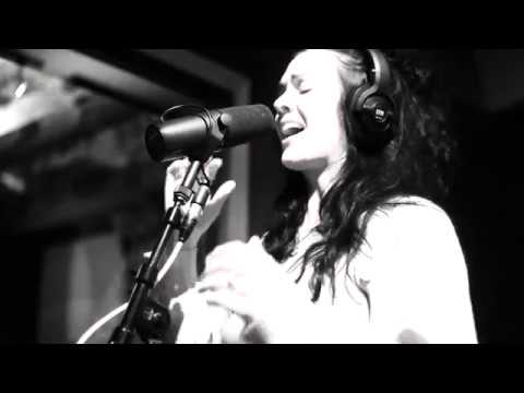 OLIVIA MAY - LEAVING YOU BEHIND - Acoustic (Official Video)