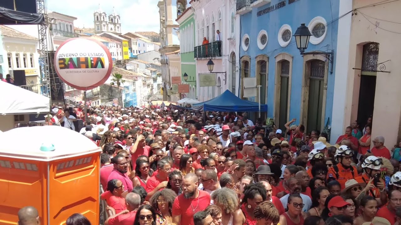 SALVADOR BAHIA - A FESTA DE SANTA BÁRBARA PROCISSÃO NAS RUAS DO PELOURINHO(04 Dezembro,2024) #