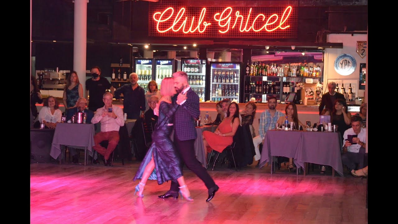 TANGO || Claudio Gonzalez & Julia Urruty - CHIQUE - Osvaldo Pugliese (Yira Yira Milonga) 27/05/2022