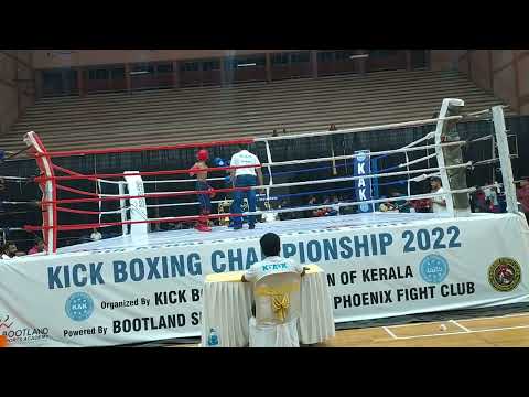 kick boxing championship gold winner