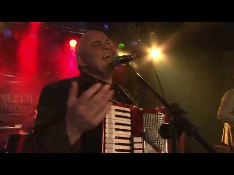 Guardianes del Amor de Arturo Rodríguez - Lloro "En Vivo" (Video Oficial)