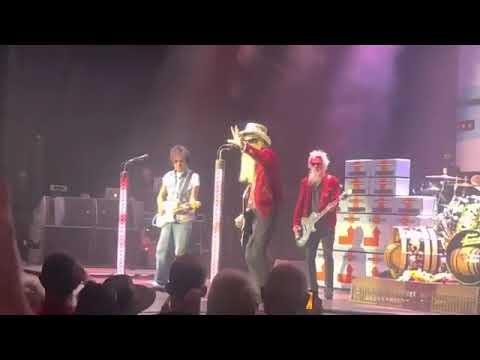 ZZ TOP AND JEFF BECK Dos Equis Pavilion September 24, 2002. Billy F Gibbons