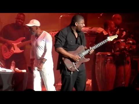 'AMazing' Maze ft. Frankie Beverly - "The Golden Time Of Day" (LIVE)