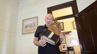 preview picture of video 'George playing auto harp at Historic House and Museum, Charleville QLD'