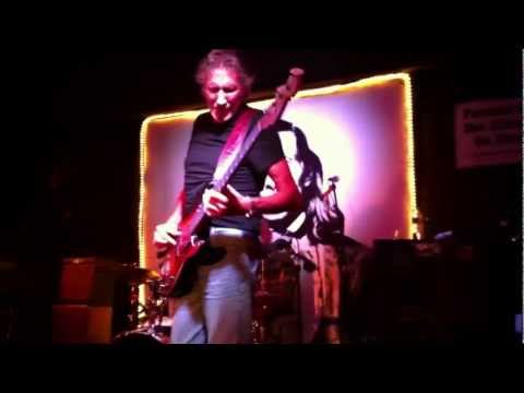 Roger Waters (Pink Floyd) joins G.E. Smith at The Stephen Talkhouse - Blues in G
