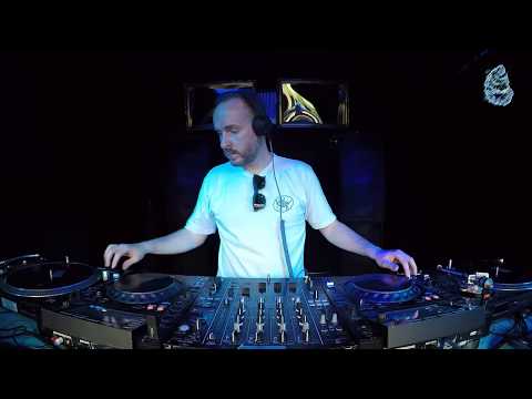 The Blue Oyster: Buszkers / 03.06 / 18:30-20:00