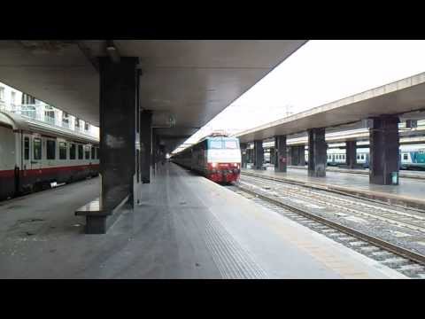 E444.038 in partenza con l' IC 35518 "Tirreno" Roma Termini - Ventimiglia