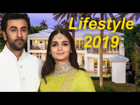 download lagu mp3 mp4 Alia Bhatt Age Boyfriend, download lagu Alia Bhatt Age Boyfriend gratis, unduh video klip Alia Bhatt Age Boyfriend