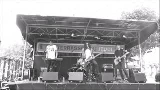 Les Terrasses du jeudi 2016 Ausmuteants live @ Le 3 Pièces (Rouen)
