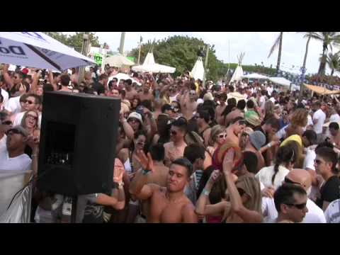 Mark Mendes - Gypsy Woman at Nicky Beach (Miami) WMC 09