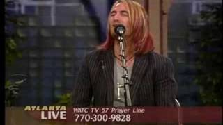 DecembeRadio singing Drifter on ATLANTA LIVE