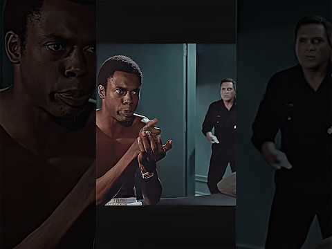 У него 100 разных голосов #обзор #фильм #сериал