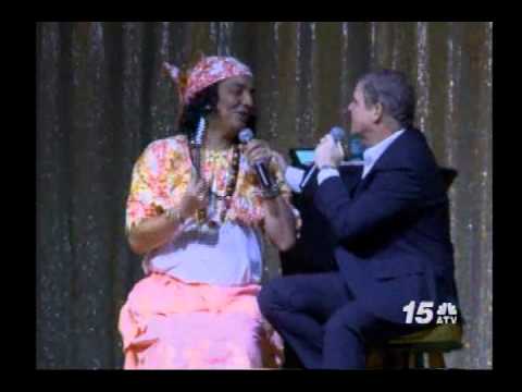 Noticia Awe Nochi - Tante ES doet een beetje ABC'tje