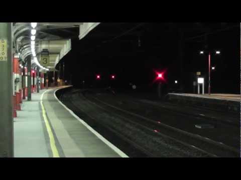 SCREAMING 86's 86637/86607 4L81 Coatbridge - Tilbury liner 19th Jan. 2012