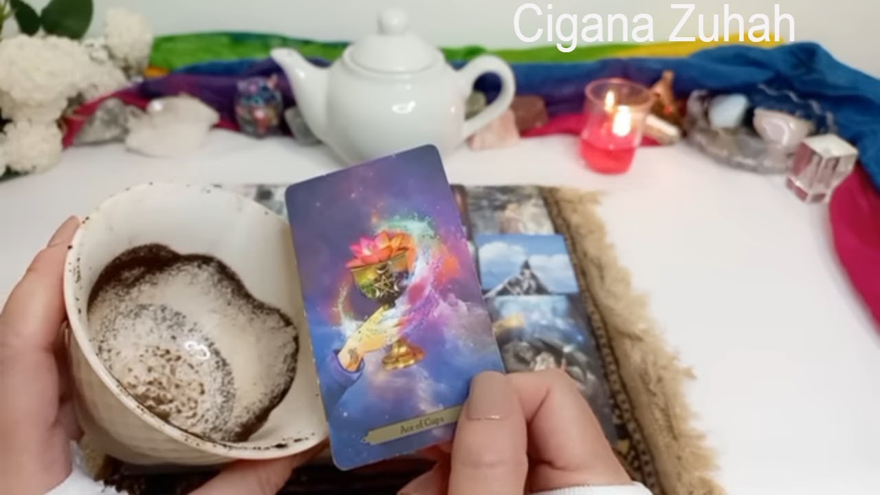 Alguém está caidinho por você e vai te chamar para um encontro romântico!