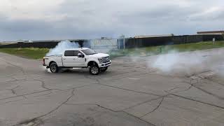 Download lagu 2019 Ford F-350 platium 6.7 Powerstroke doing a donut! mp3 Download lagu 2019 Ford F-350 platium 6.7 Powerstroke doing a donut! mp3