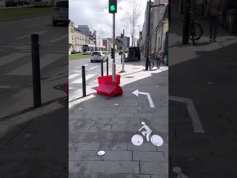 アンジェ大学 - 定義