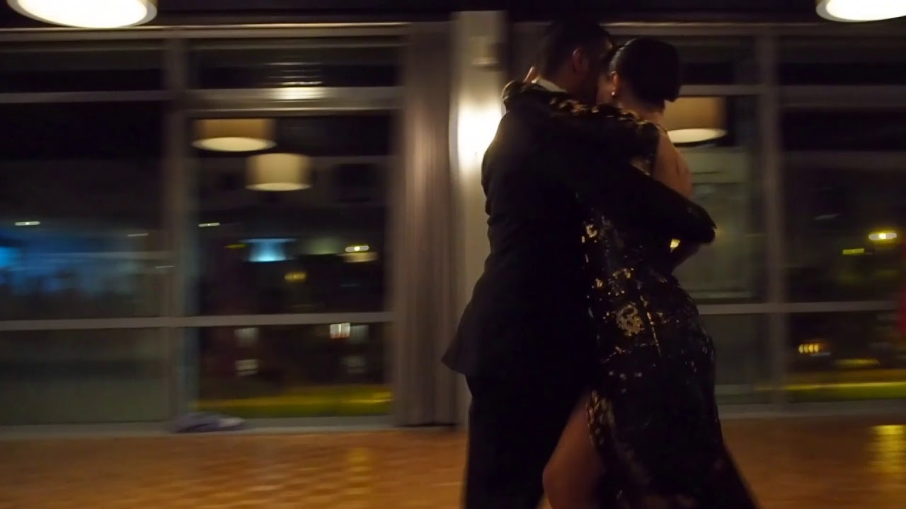 Video thumbnail for Mirella and Carlos Santos David - El Vals Soñador