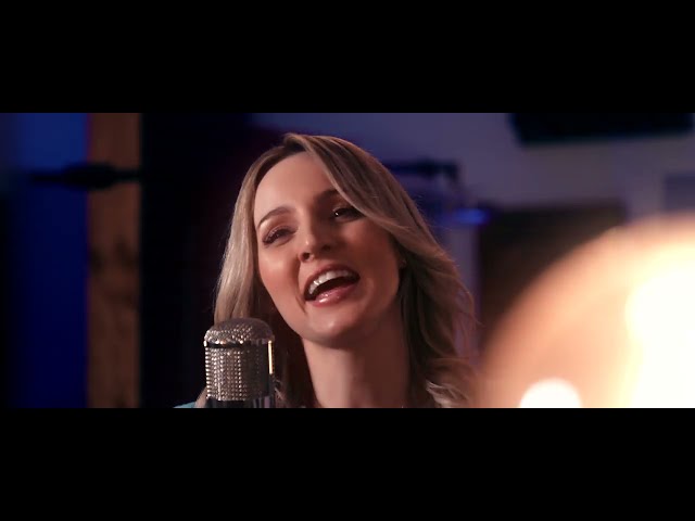 Blödsinn Im Kopf von Melissa Naschenweg ((jetzt ansehen))