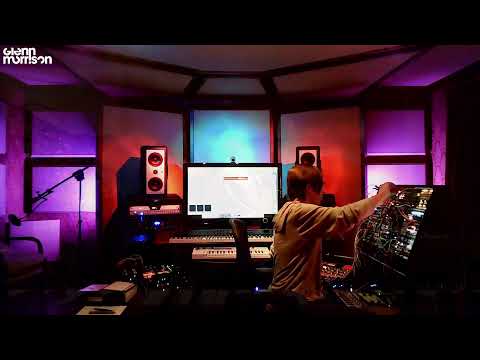 Glenn Morrison - Alpine Bunker Sessions - Melodic House Live Jamming