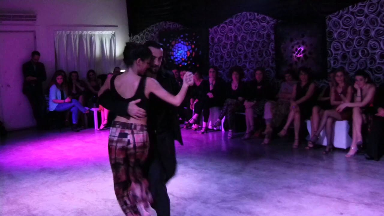 Esibizione di Peppe Di Gennaro e Adelma Rago al White Angel in El Embrollon Orquesta Luciano Leocata