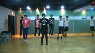 [Undisclosed clip] 2PM Practicing the &quot;I Hate You(니가 밉다)&quot; Performance