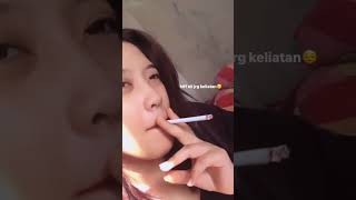 Download lagu cewek merokok mp3