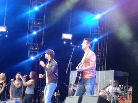 Nick & Simon        VOTOWN ALLSTARS 2012.MPG