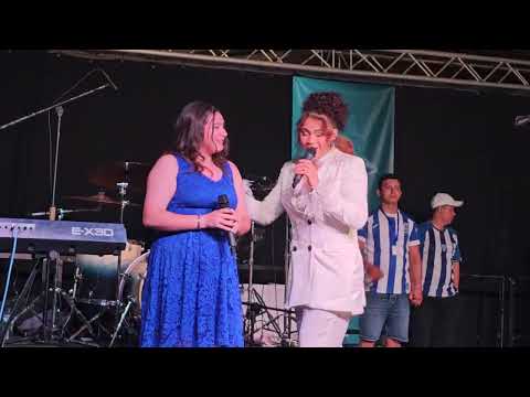 Dúo con Cesia Saenz en Valencia, España.