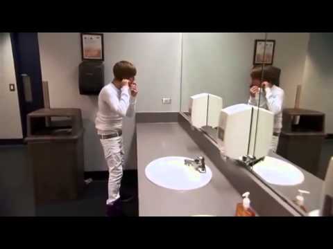 Justin Bieber singing in the bathroom