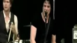 The Raconteurs - Blue Veins (Live Bonnaroo 2008)