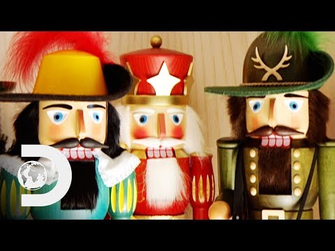 ナットクラッカーズの作り方 (NUTCRACKERS | How It's Made)