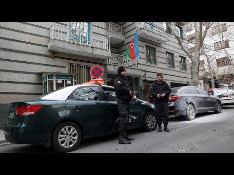 مقتل شخص بهجوم مسلح على سفارة أذربيجان في إيران وباكو تدين "عملا إرهابيا"
