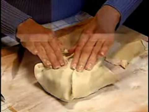 download lagu mp3 mp4 How To Pronounce Brie En Croute, download lagu How To Pronounce Brie En Croute gratis, unduh video klip How To Pronounce Brie En Croute