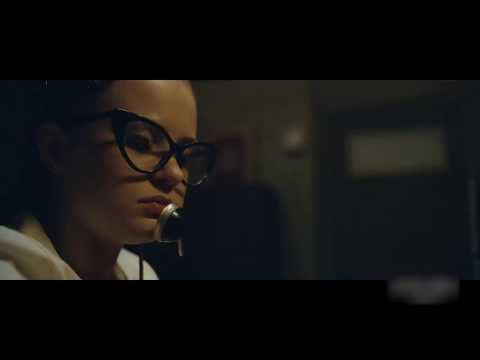 The Vast of Night: Exclusive Featurette with Sierra McCormick and Jake Horowitz | ScreenSlam