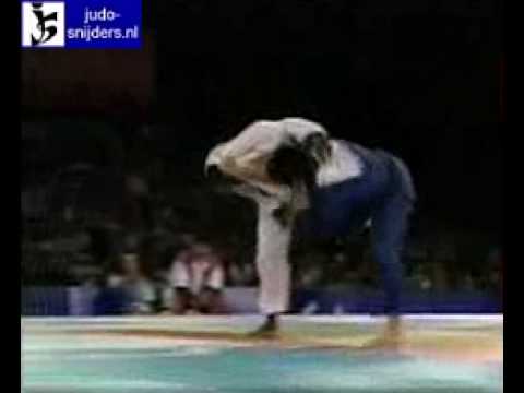 Judo 2000 Sydney: Inoue (JPN) - Kessel (CUB) [-100kg].