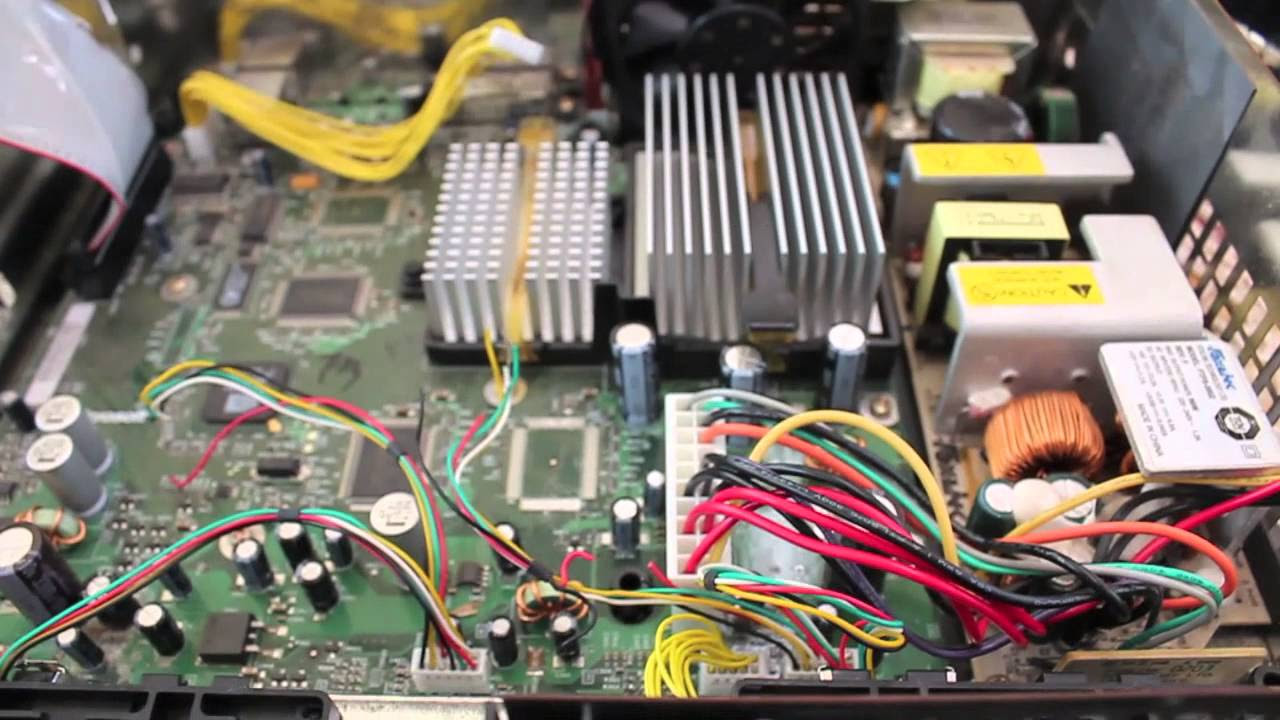 XBOX (Original) - Assessing the Damage