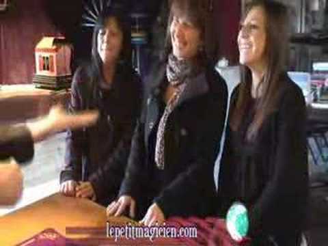 Voir la vidéo de Ding Dong ZiZi en Mousse -  Goshman