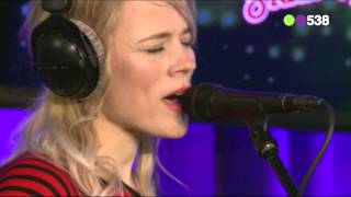 The Common Linnets - Love Goes On @EversStaatOp538